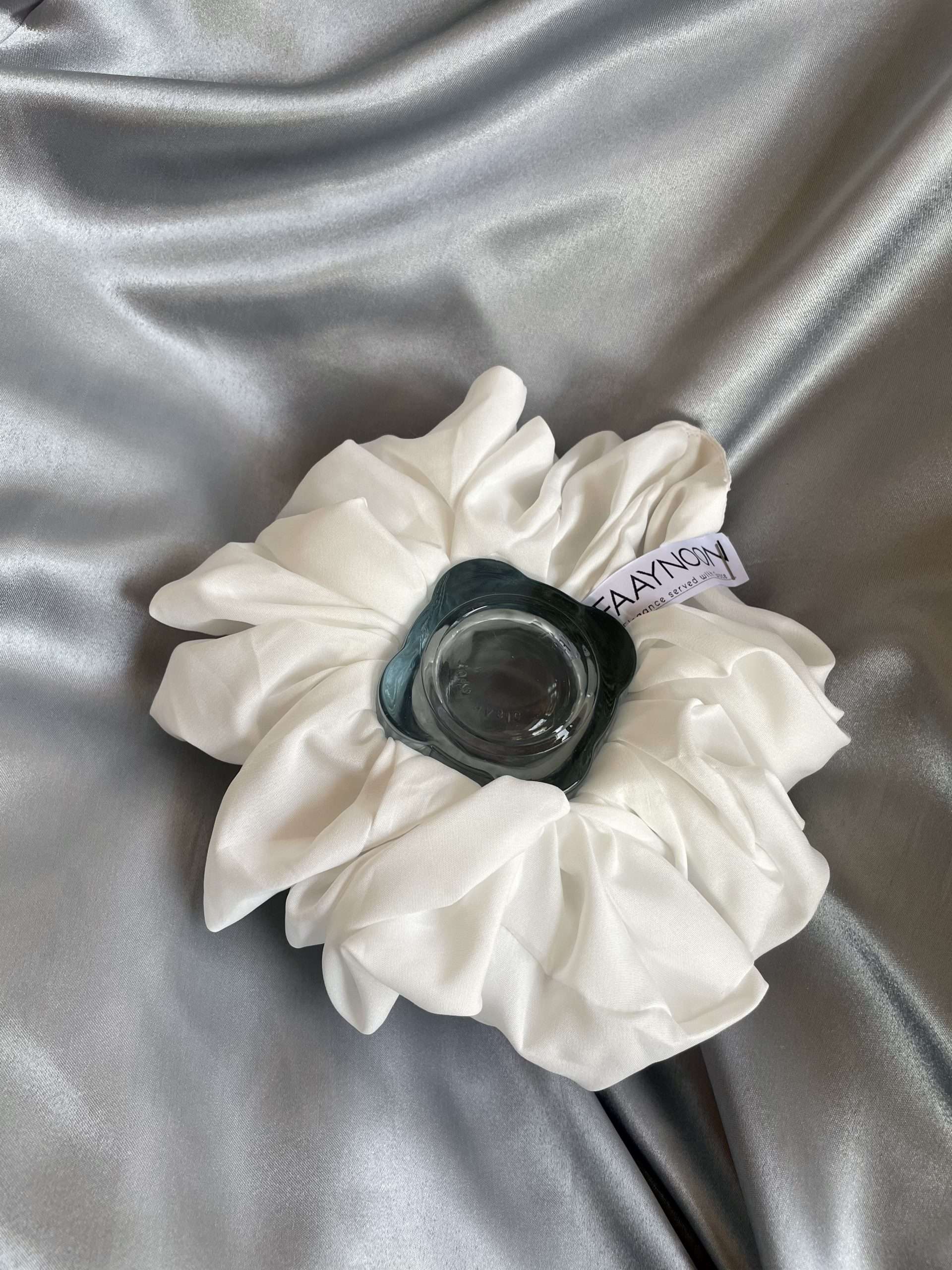 Malai off-White Scrunchie